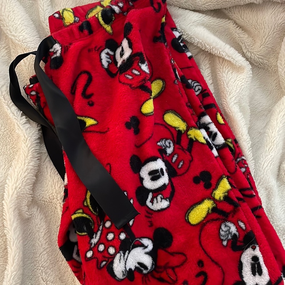 Mickey Mouse pajamas seize 4-5